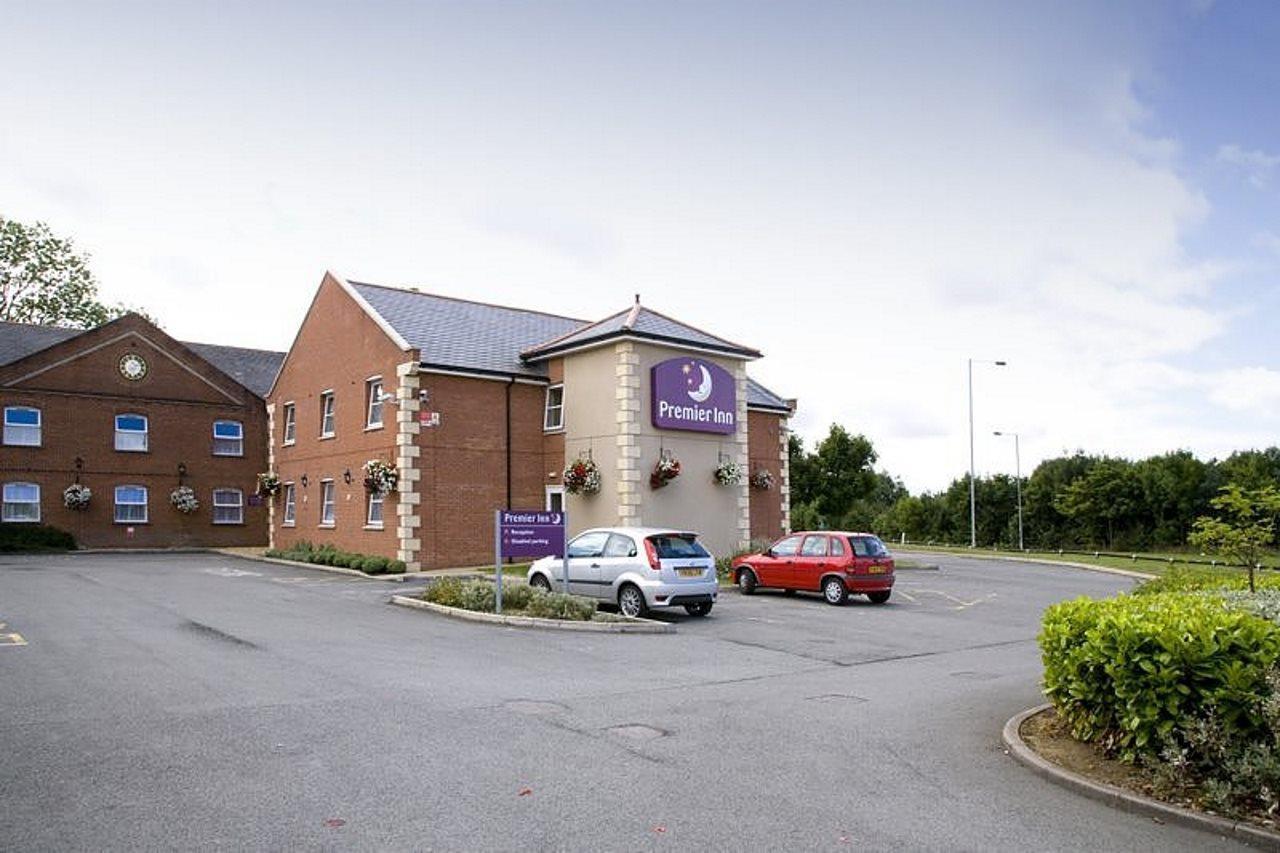 Premier Inn Kettering Esterno foto