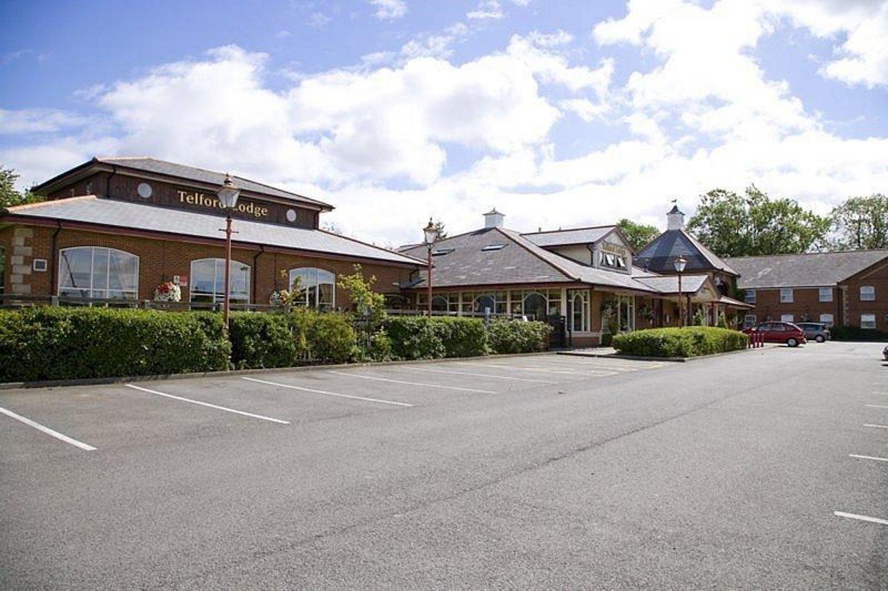 Premier Inn Kettering Esterno foto