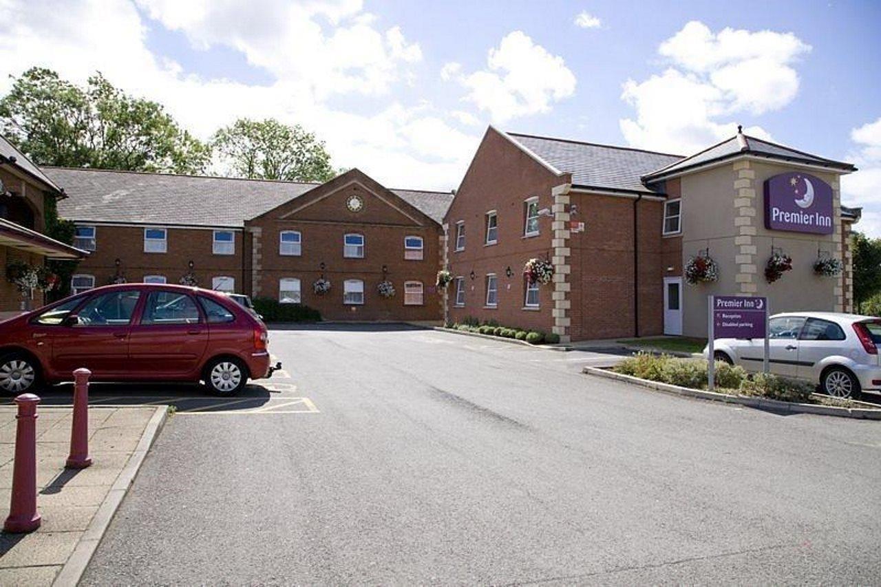Premier Inn Kettering Esterno foto