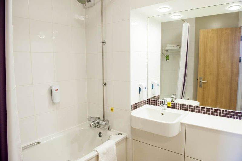 Premier Inn Kettering Esterno foto